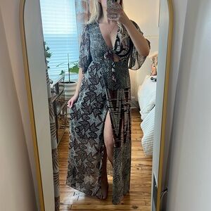 BCBGMaxAzria Black and White V-Neck Maxi Dress with Bishop Sleeves